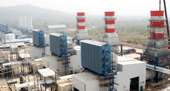 Gas Turbine Power Plant With Regeneration, Reheating and Intercooling