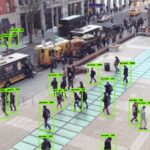 Group Tracking Algorithm for Crowded Scene