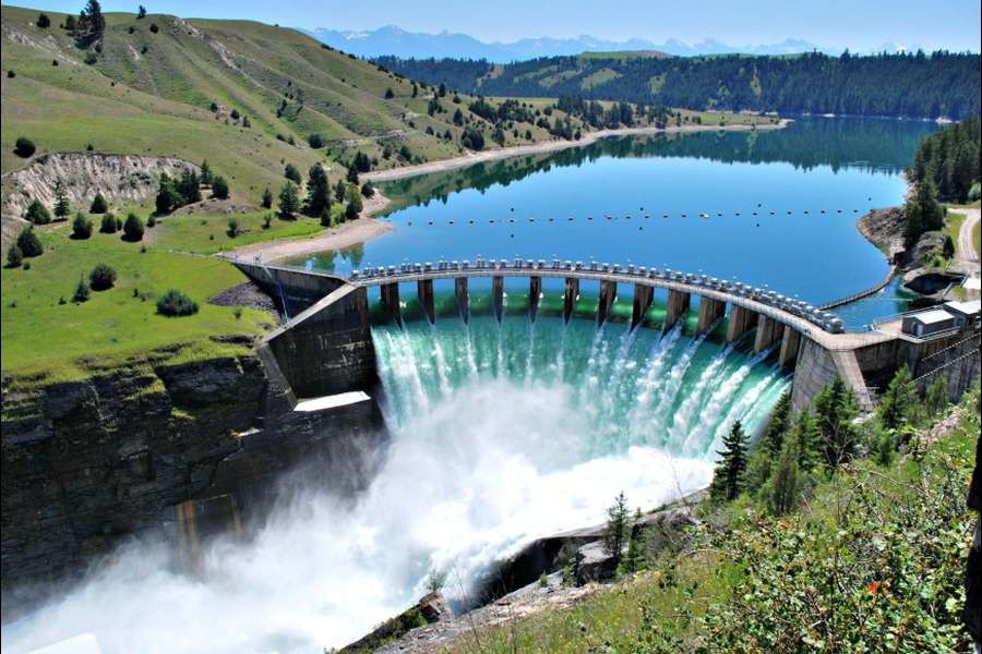 Hydroelectric Power Plant and Its Layout