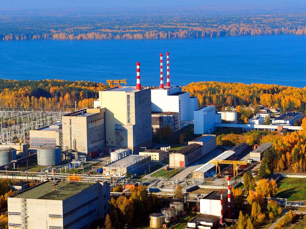 Pressurized Water Reactor and Fast Breeder Reactor , Advantages and Disadvantages
